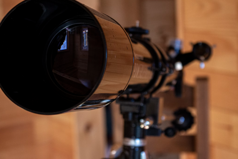 Can You Zoom In On A Telescope? (Explained)