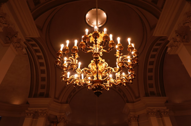 Chandelier Won’t Dim (Here’s Why)